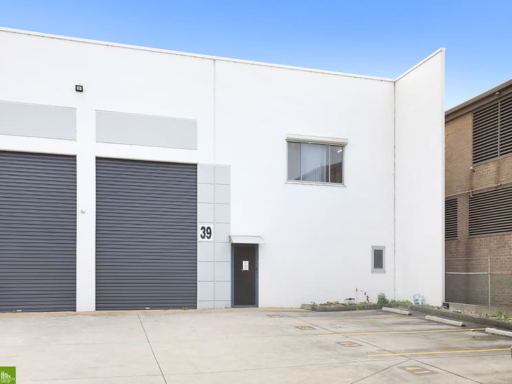 Click to view all images 39/124-130 Auburn Street Coniston NSW 2500 - Image 1
