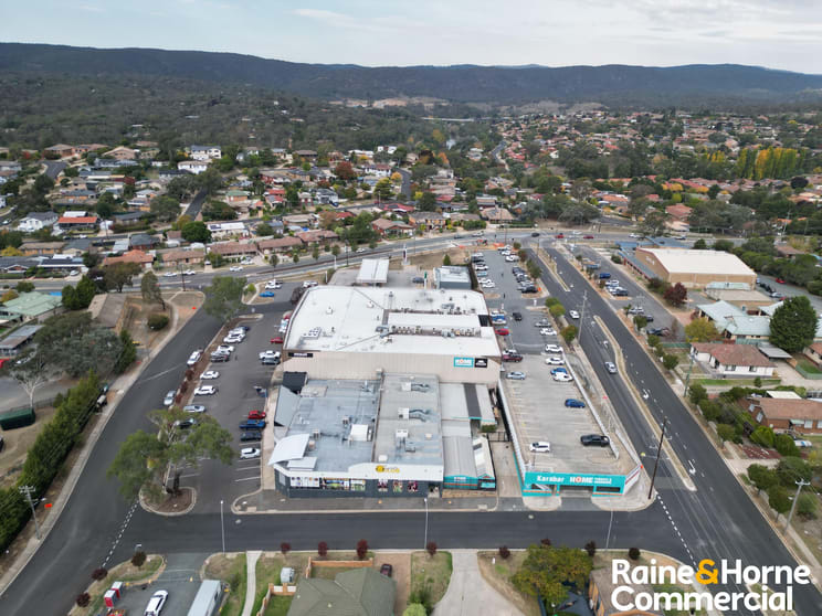 Click to view all images 34 Queenbar Road Karabar NSW 2620 - Image 3