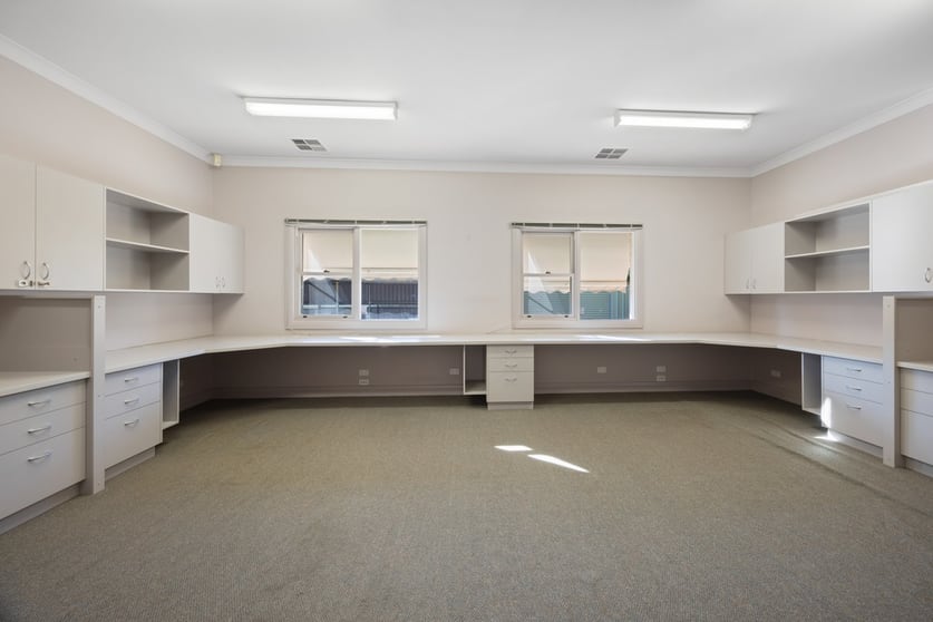 Click to view all images 426 Guinea Street Albury NSW 2640 - Image 3