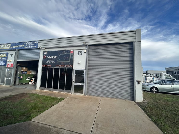 Click to view all images 6/8-10 Norton Drive Melton VIC 3337 - Image 2