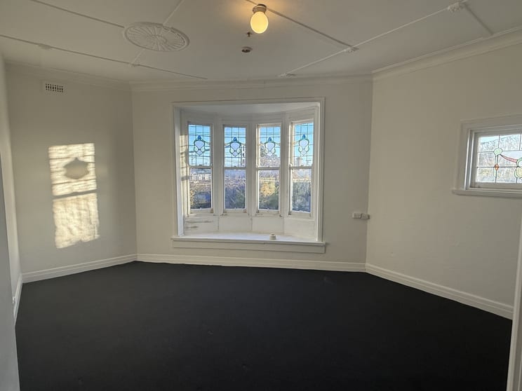 Click to view all images 43 Victoria Street Footscray VIC 3011 - Image 1