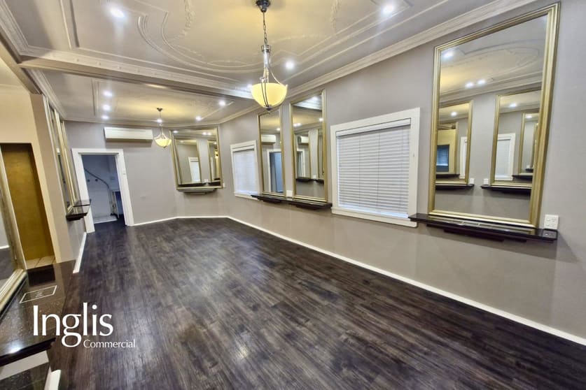 Click to view all images 24 Murray Street Camden NSW 2570 - Image 2
