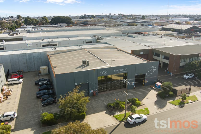Click to view all images 1 Freighter Road Moorabbin VIC 3189 - Image 3
