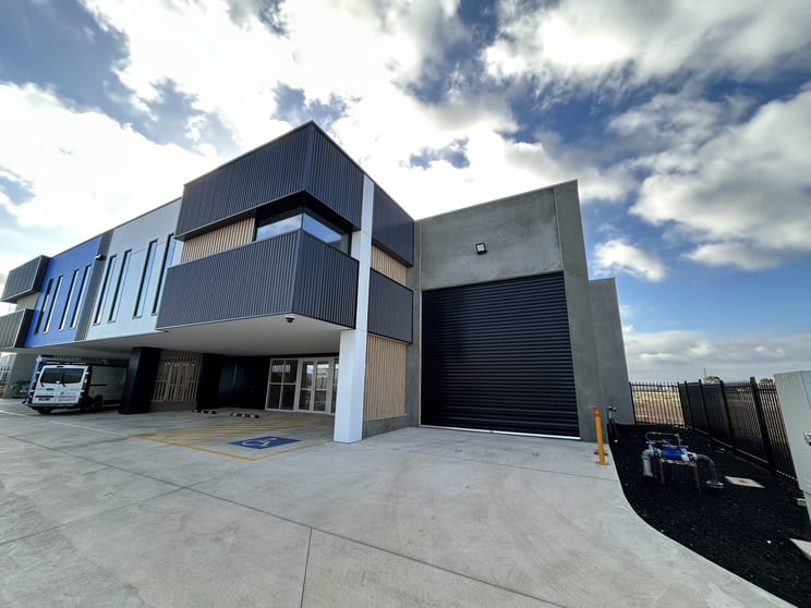 Click to view all images 1/97 Collins Road Melton VIC 3337 - Image 2