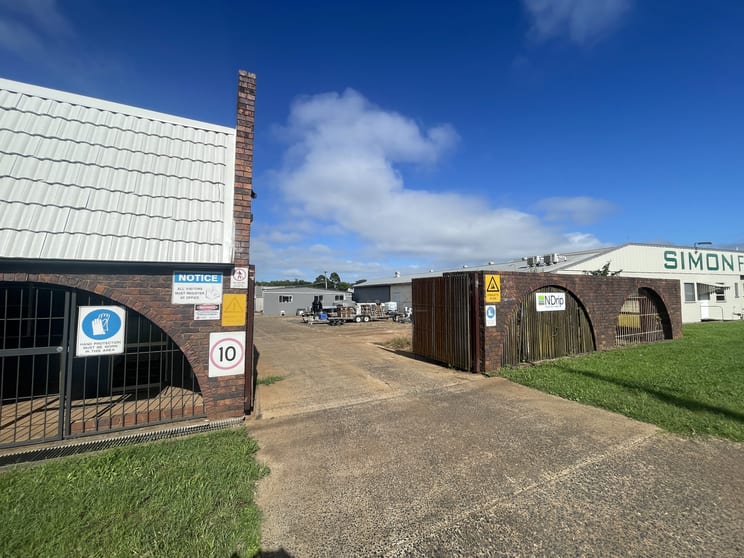 Click to view all images Tenancy 1/5-7 Wilkinson Street Harlaxton QLD 4350 - Image 2