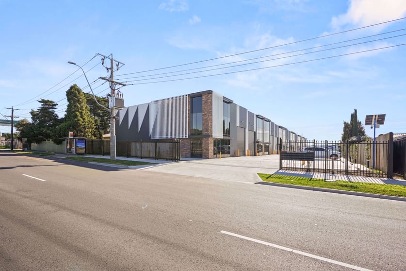 Click to view all images 1/492 Fullarton Road Airport West VIC 3042 - Image 2