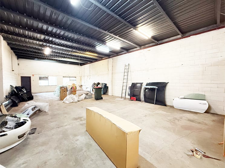Click to view all images 1/13 Westerway Street Slacks Creek QLD 4127 - Image 3