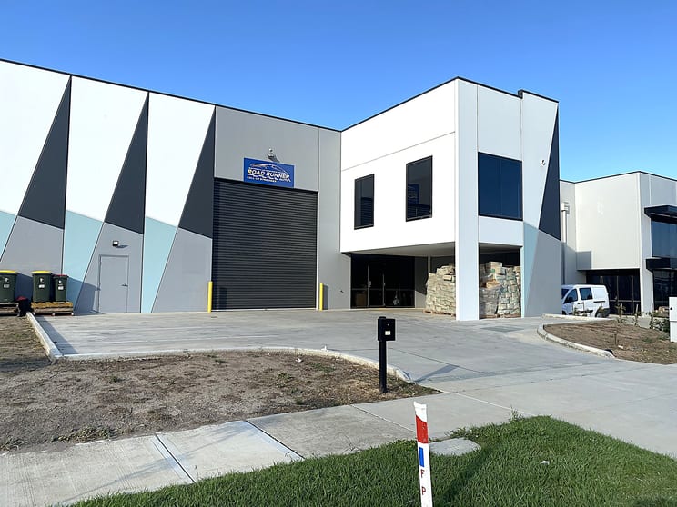 Click to view all images 23 Camino Crescent Cranbourne West VIC 3977 - Image 1