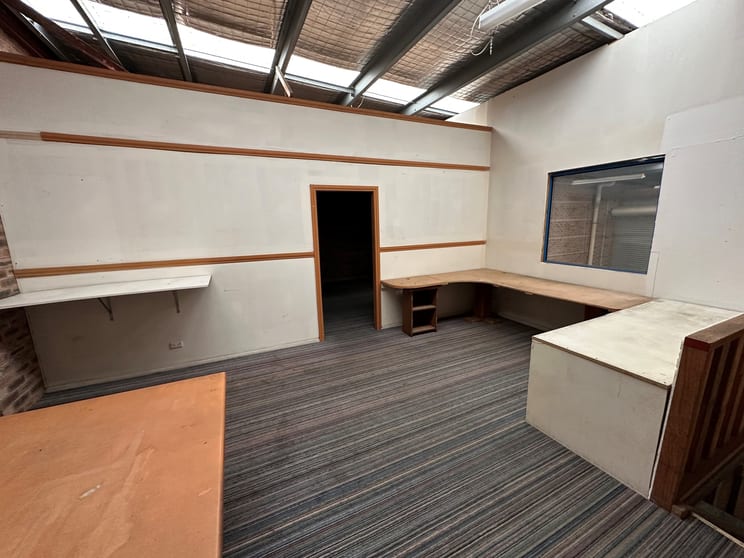 2/13 Ralph Black Drive North Wollongong NSW 2500 - Image 3
