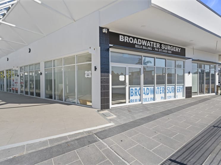 Click to view all images 30 Brisbane Road Labrador QLD 4215 - Image 3