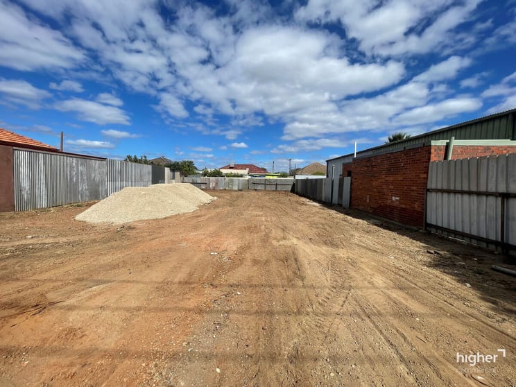 19 Fifth Street Wingfield SA 5013 - Image 2