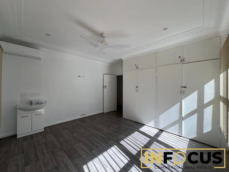 Click to view all images Penrith NSW 2750 - Image 3