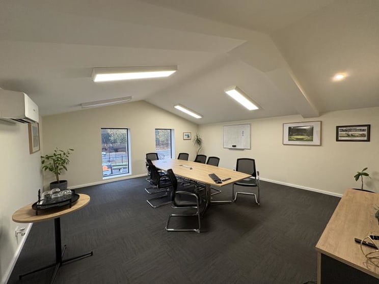 Click to view all images 238 Hammond Avenue/238 Hammond Avenue East Wagga Wagga NSW 2650 - Image 3
