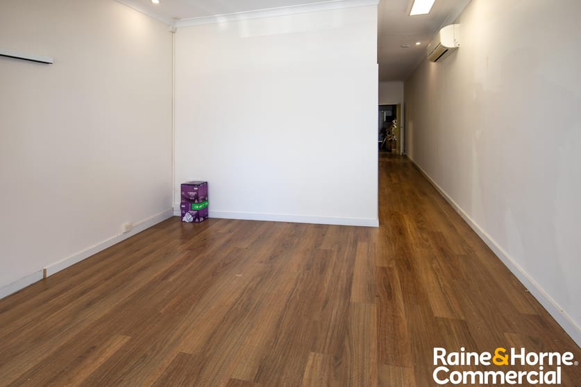 Click to view all images 405B Lake Albert Road Wagga Wagga NSW 2650 - Image 2