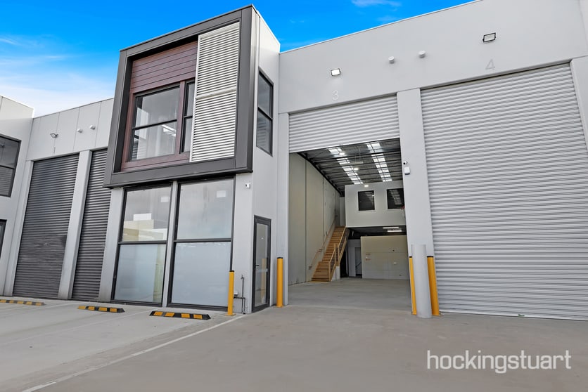 3/7 Quinlan Road Epping VIC 3076 - Image 2