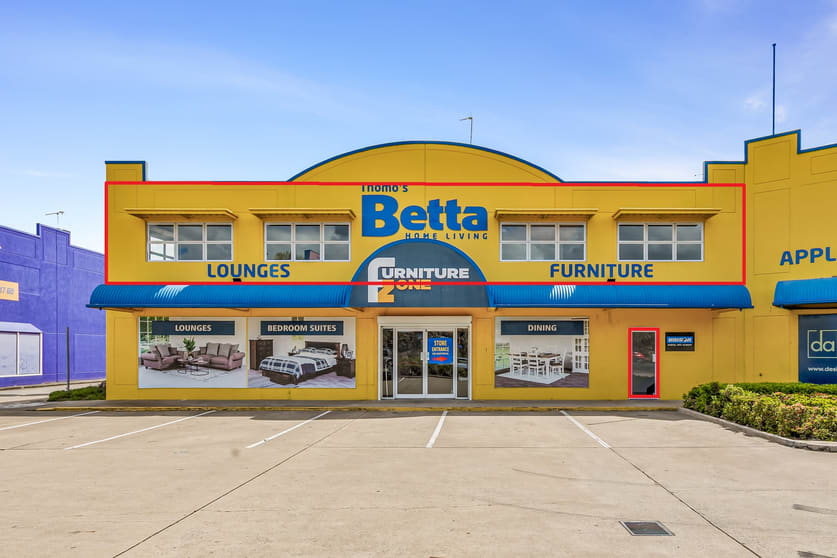Upstairs/2/415 Yaamba Road Park Avenue QLD 4701 - Image 3