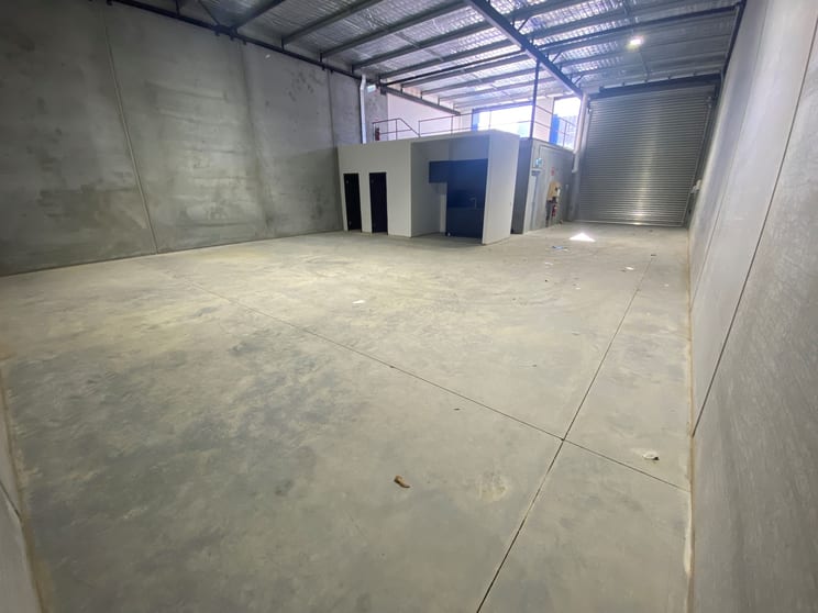 Click to view all images 28/7 Nowra Hill Road South Nowra NSW 2541 - Image 1