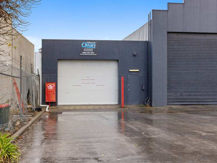 Click to view all images 8/27 Virginia Street Mornington VIC 3931 - Image 2