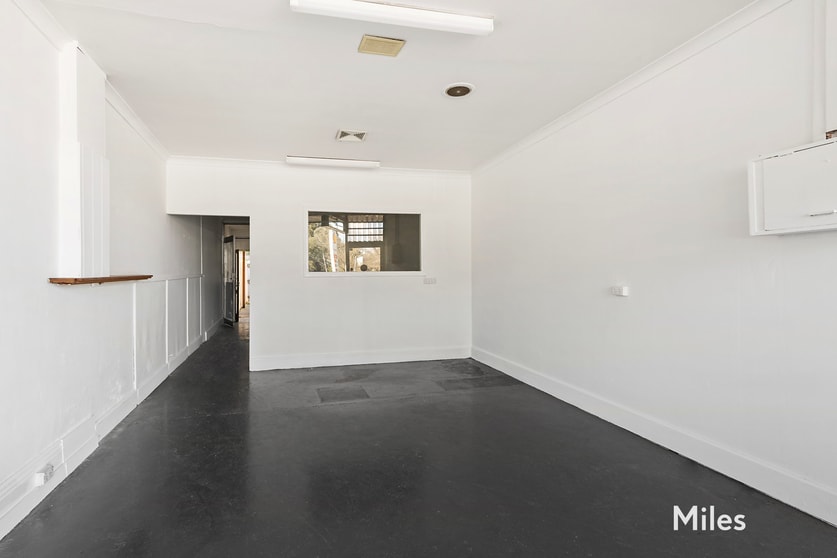 Click to view all images 53 Chute Street Diamond Creek VIC 3089 - Image 2