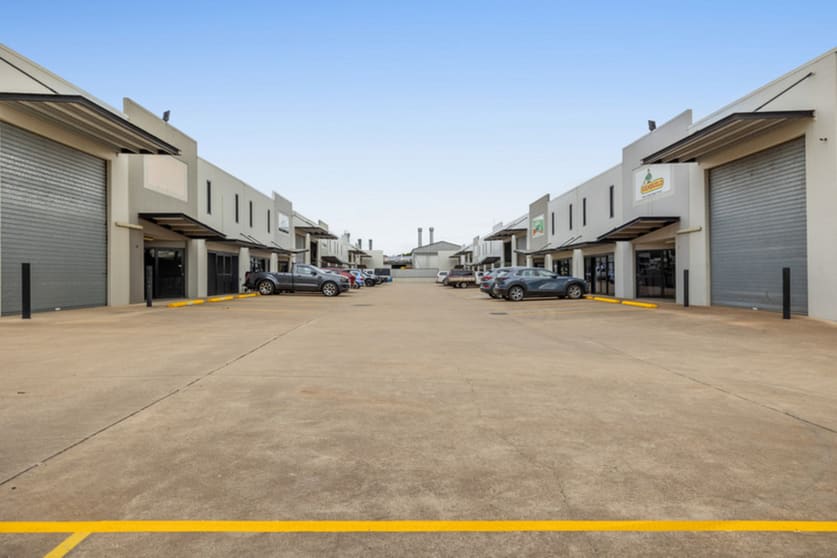 Click to view all images 7/24 Carroll Street Wilsonton QLD 4350 - Image 1