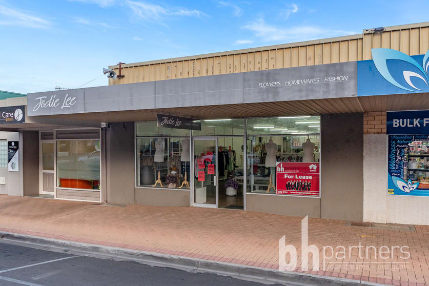 Click to view all images 22 Wilson Street Berri SA 5343 - Image 3