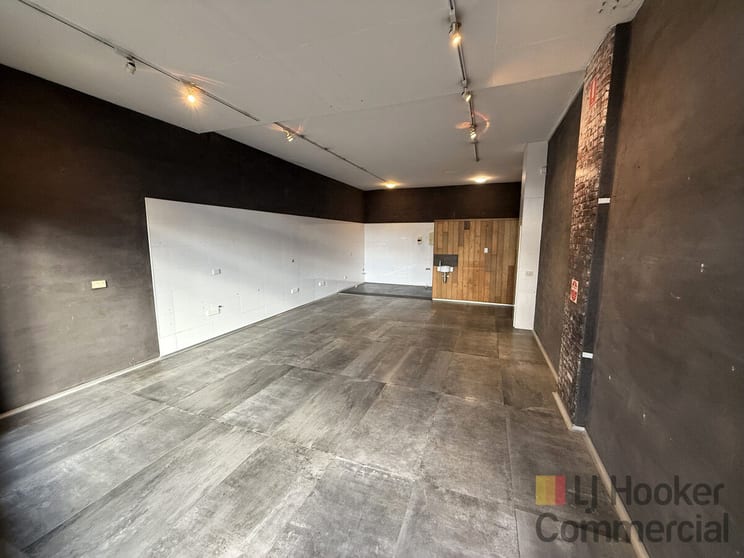 Click to view all images 1/200 Avoca Drive Avoca Beach NSW 2251 - Image 3