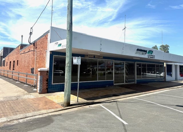 Click to view all images 140-142 Barker Street Casino NSW 2470 - Image 1