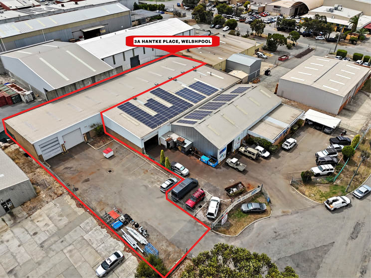 Click to view all images 3A Hantke Place Welshpool WA 6106 - Image 1