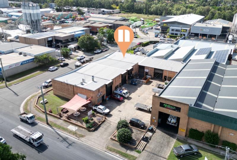 Click to view all images Unit 4/17 Regent Crescent Moorebank NSW 2170 - Image 2