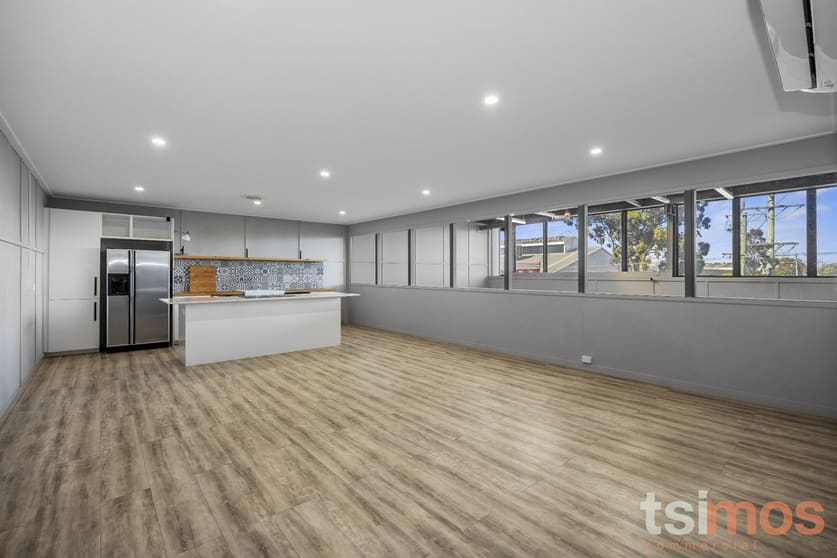 Click to view all images 38/13 Levanswell Road Moorabbin VIC 3189 - Image 3