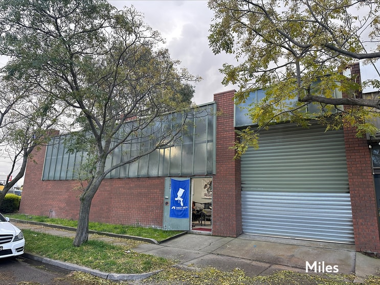 Click to view all images 4/212-214 Newlands Road Coburg North VIC 3058 - Image 1