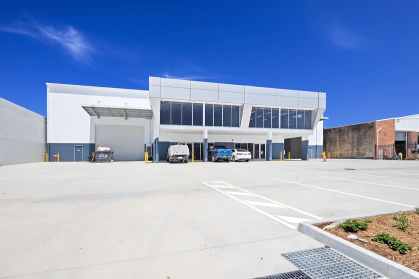 Click to view all images 33 Richland Avenue Coopers Plains QLD 4108 - Image 2