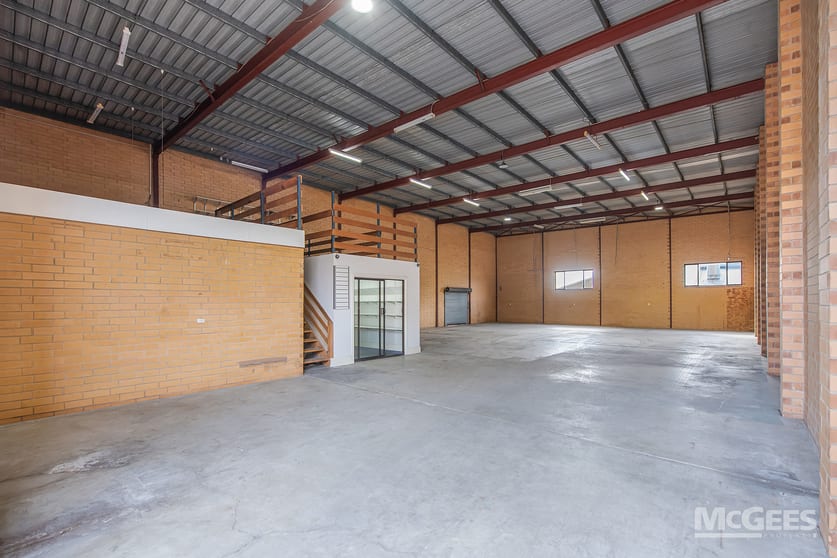 Click to view all images 1/33 Jacobsen Crescent Holden Hill SA 5088 - Image 2