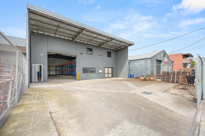 Click to view all images 66 Plateau Road Reservoir VIC 3073 - Image 1