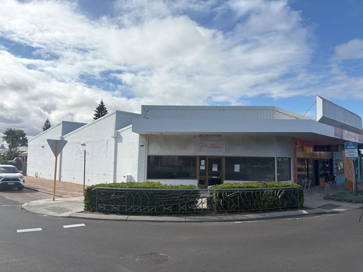 Click to view all images 15 Queen Street Busselton WA 6280 - Image 2