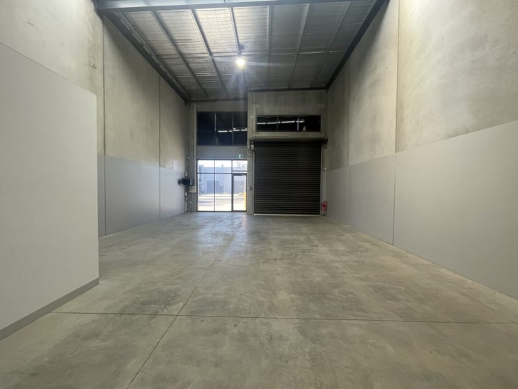 Click to view all images 6 Timber Lane North Geelong VIC 3215 - Image 3