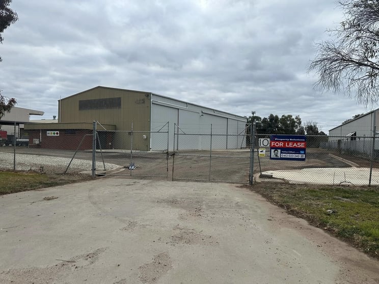 Click to view all images 10 Quin Drive Swan Hill VIC 3585 - Image 1