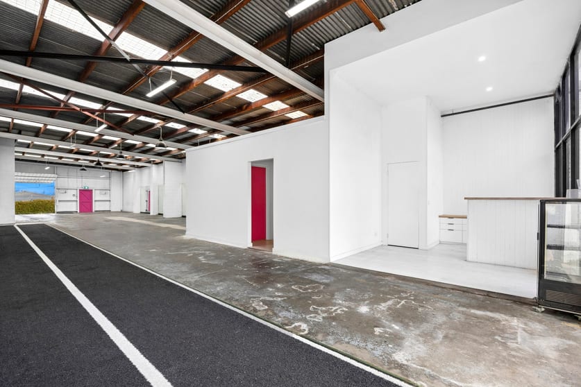 Click to view all images 128 Fyans Street South Geelong VIC 3220 - Image 3