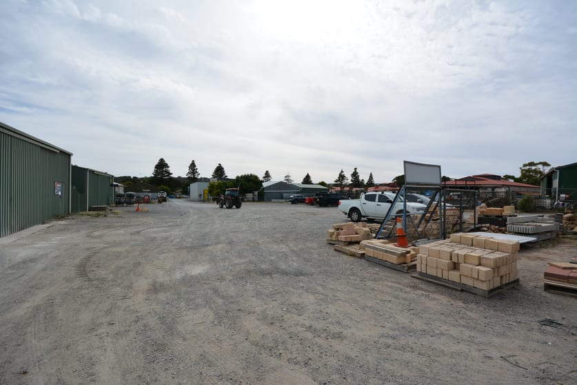 Click to view all images Shed 7/229 Main Road Mclaren Vale SA 5171 - Image 3
