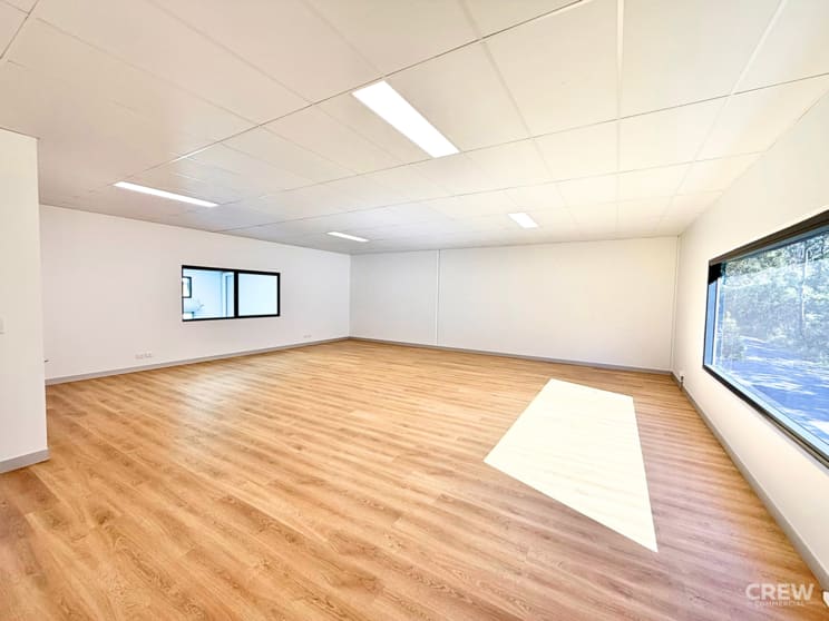 Click to view all images 19/10 Naves Drive Coomera QLD 4209 - Image 3
