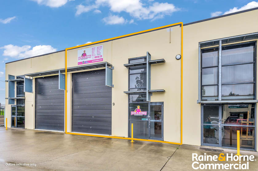 Click to view all images 9/1147 South Pine Road Arana Hills QLD 4054 - Image 1