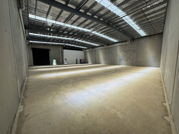 Click to view all images 4-12 Zal Street Melton VIC 3337 - Image 3