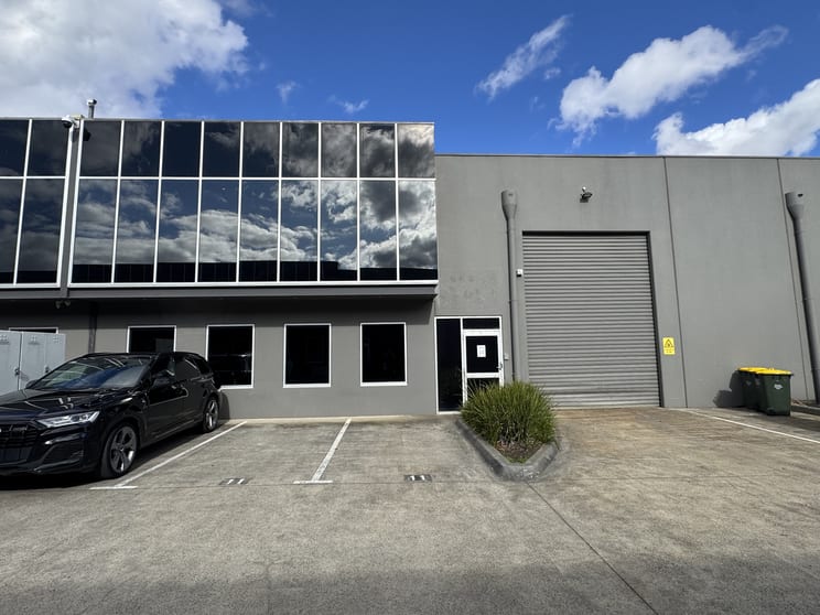 Click to view all images 11/173-181 Rooks Road Vermont VIC 3133 - Image 1