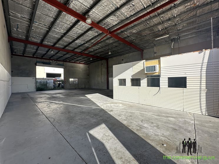 U2, 1/8-10 Boeing Pl Caboolture QLD 4510 - Image 3