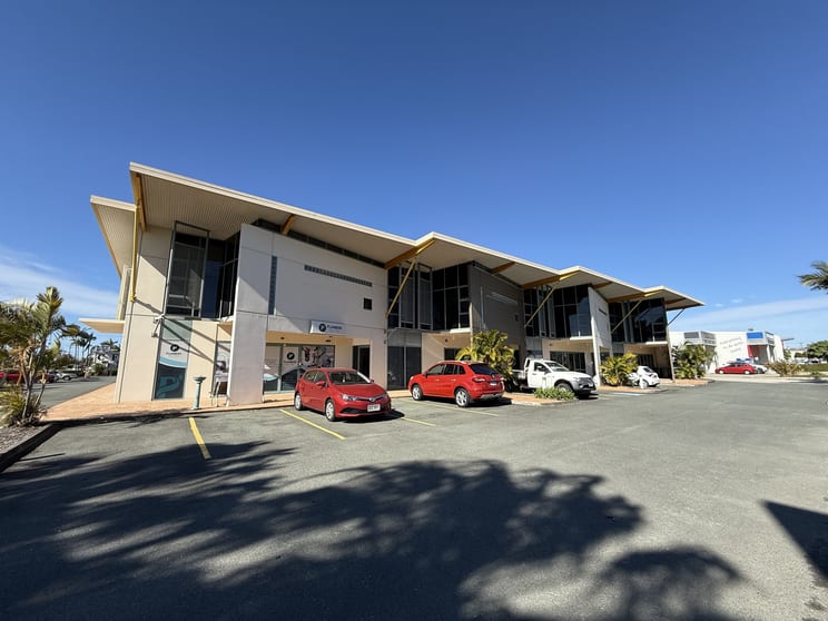 Click to view all images 162 South Pine Road Brendale QLD 4500 - Image 1