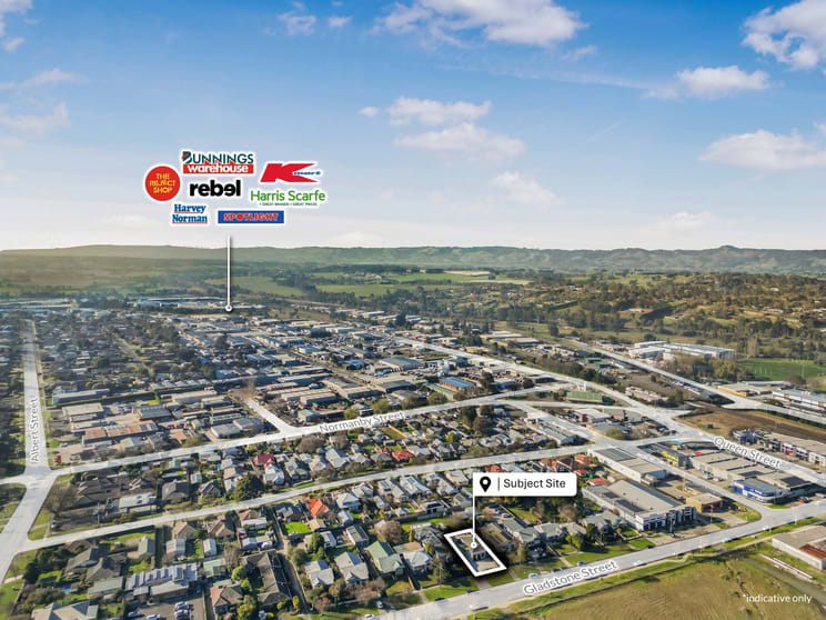 Click to view all images 1/28 Gladstone Street Warragul VIC 3820 - Image 3