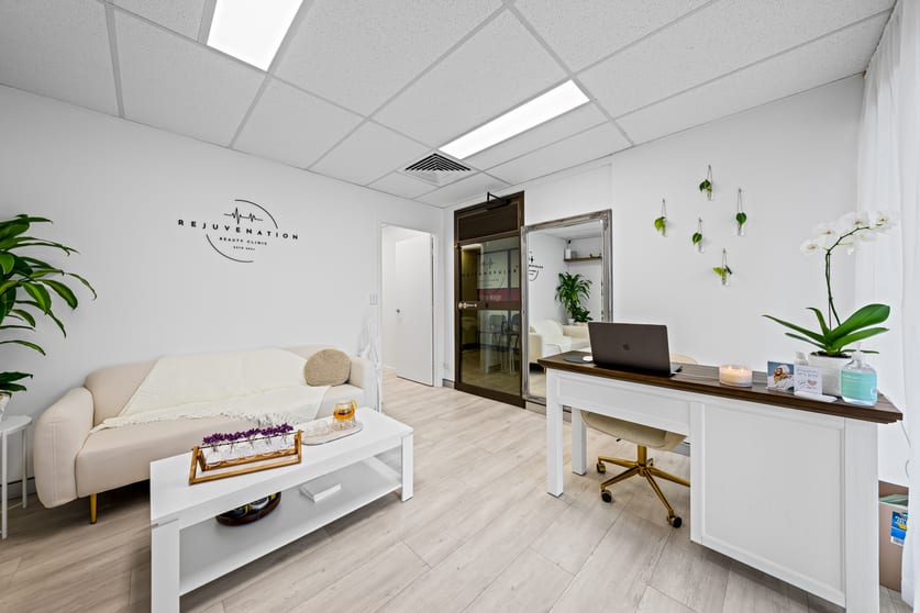 Click to view all images 2/40 Annerley Road Woolloongabba QLD 4102 - Image 2