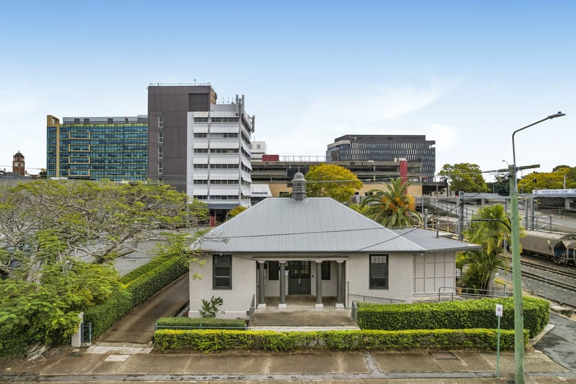 Click to view all images 16 Wharf Street Ipswich QLD 4305 - Image 1