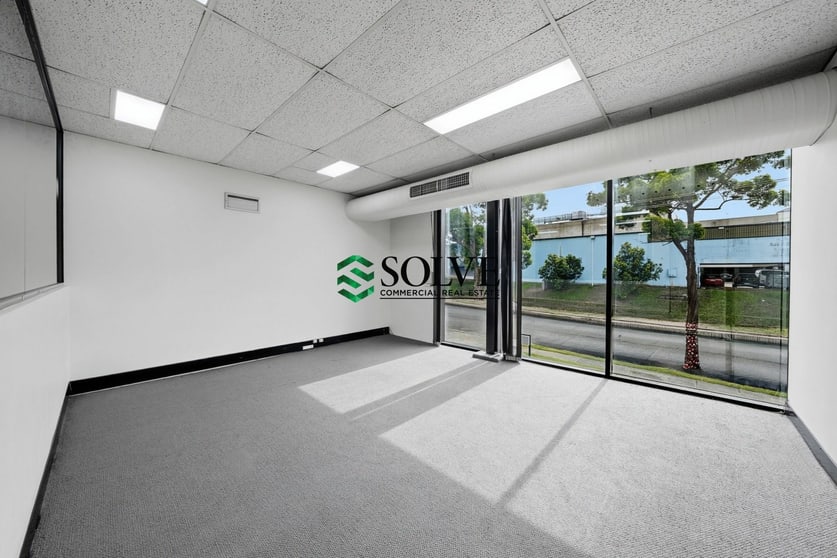 Click to view all images 1/1 Bearing Road Seven Hills NSW 2147 - Image 3