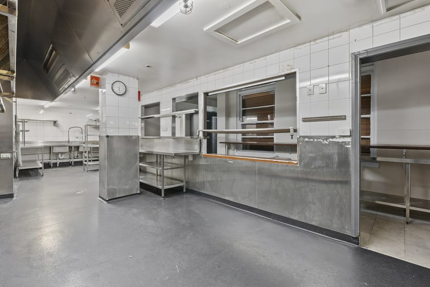 Click to view all images 43/24 West Row City ACT 2601 - Image 2